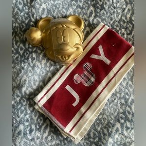 Disney Parks Mikey Mouse cake pan & Joy dish towel